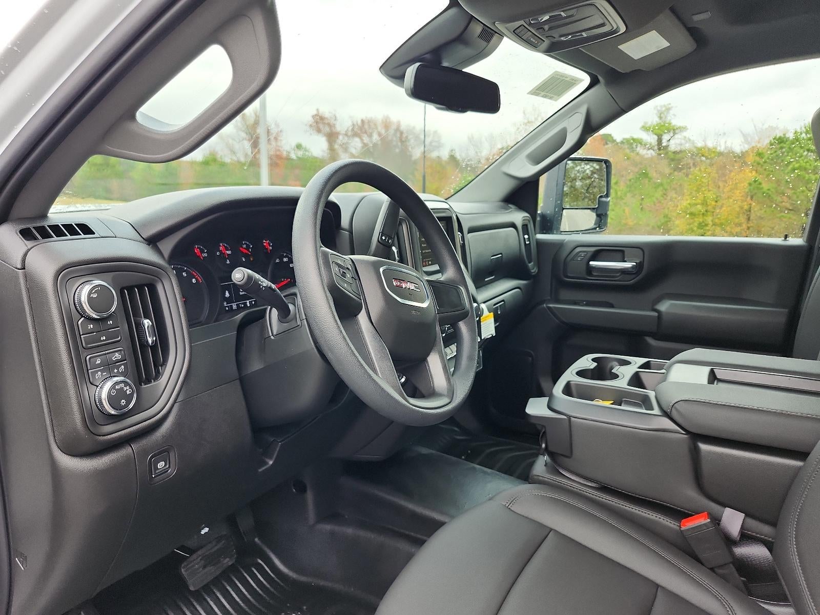 2026 GMC Sierra 2500 HD Crew Cab Standard Box 4-Wheel Drive Pro