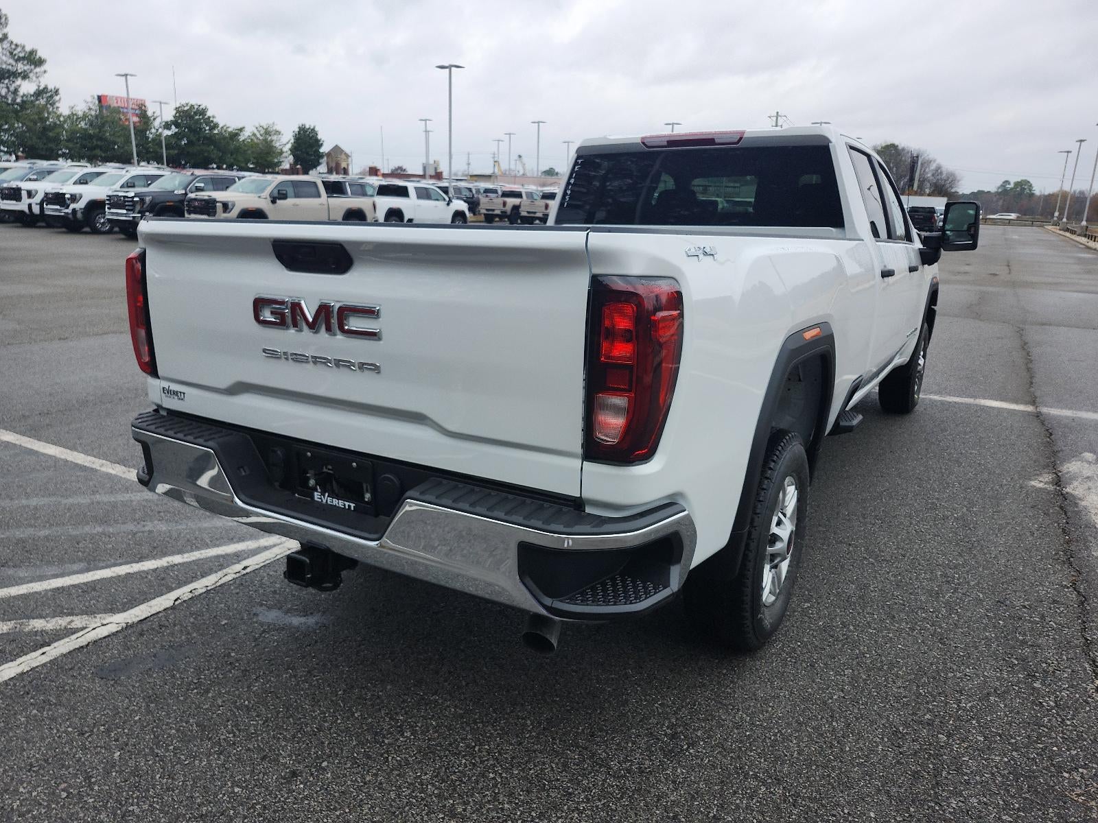 2026 GMC Sierra 2500 HD Crew Cab Long Box 4-Wheel Drive Pro