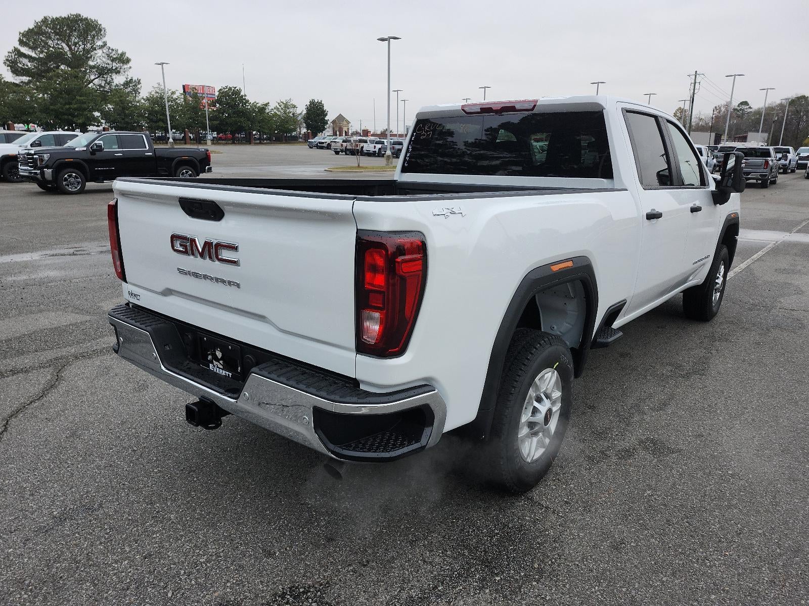 2026 GMC Sierra 2500 HD Crew Cab Standard Box 4-Wheel Drive Pro