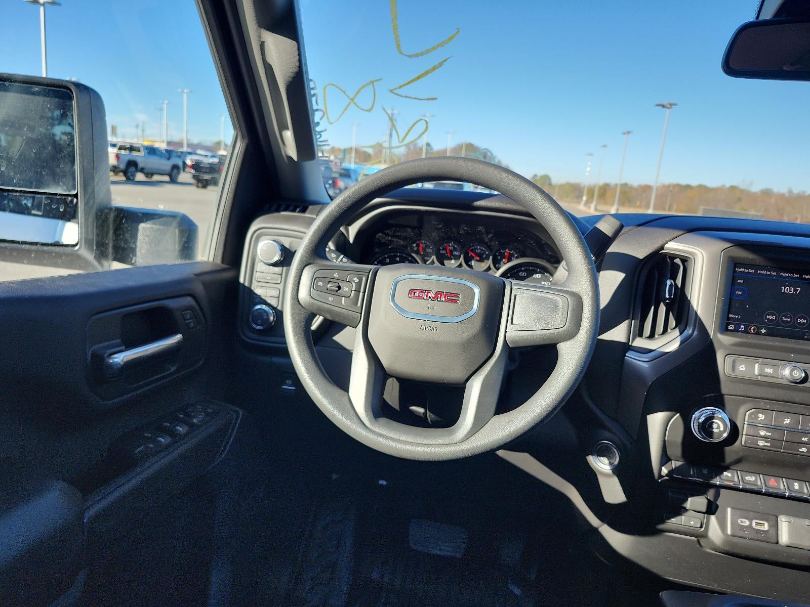 2026 GMC Sierra 2500 HD Crew Cab Standard Box 4-Wheel Drive Pro