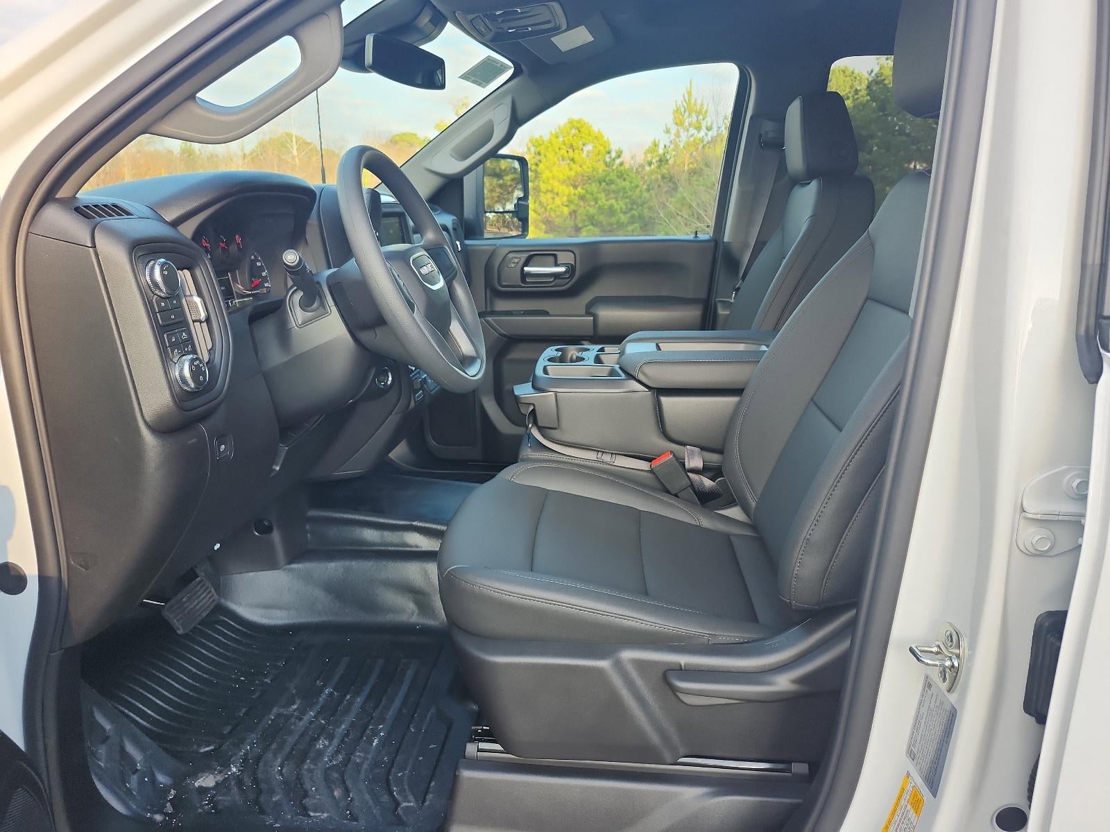 2026 GMC Sierra 2500 HD Crew Cab Standard Box 4-Wheel Drive Pro