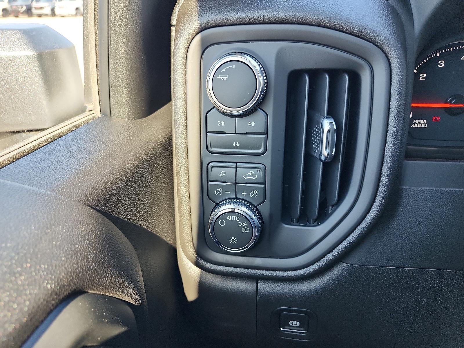 2026 GMC Sierra 2500 HD Crew Cab Long Box 4-Wheel Drive Pro