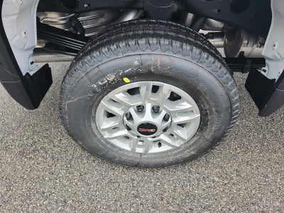 2026 GMC Sierra 2500 HD Crew Cab Long Box 4-Wheel Drive Pro