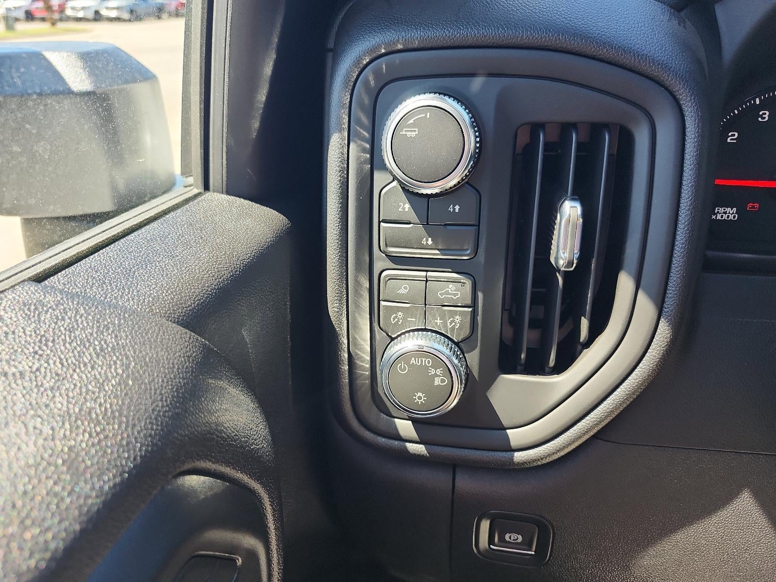 2026 GMC Sierra 2500 HD Crew Cab Long Box 4-Wheel Drive Pro