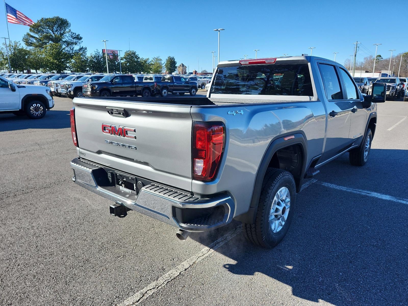 2026 GMC Sierra 2500 HD Crew Cab Standard Box 4-Wheel Drive Pro