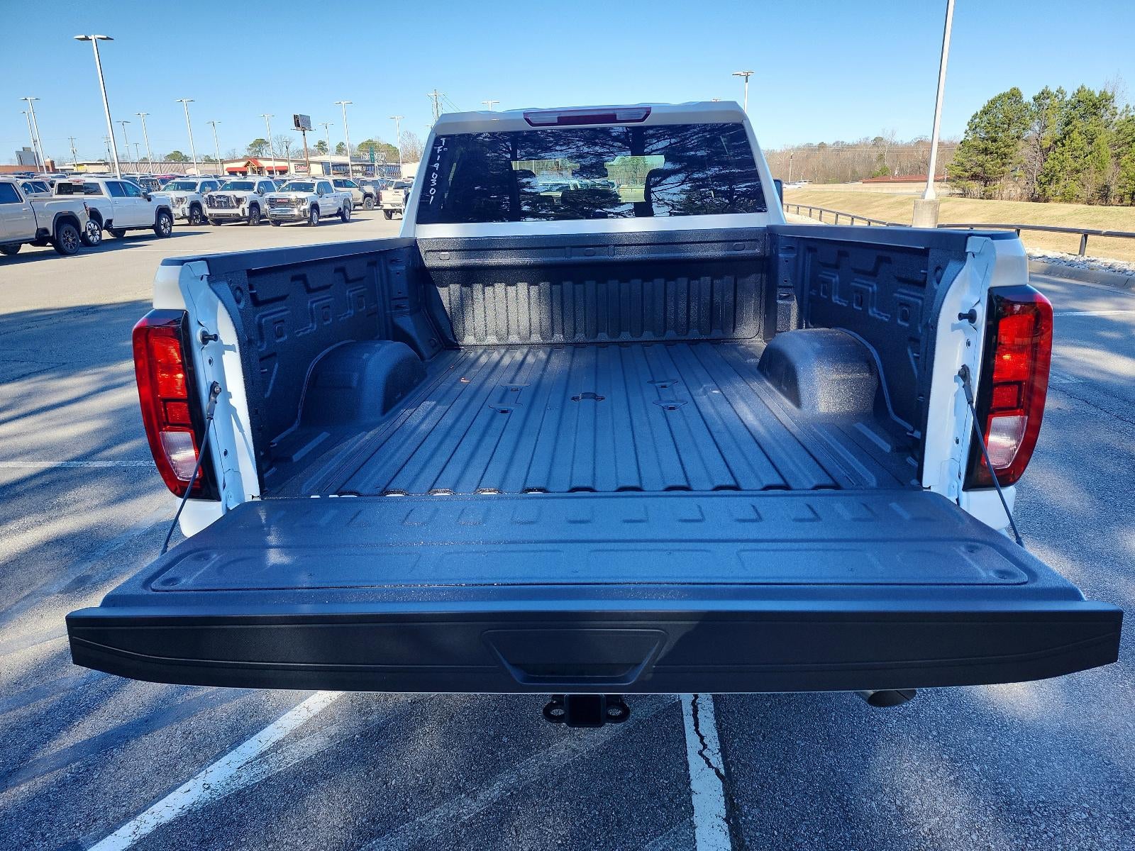 2026 GMC Sierra 2500 HD Crew Cab Standard Box 4-Wheel Drive Pro