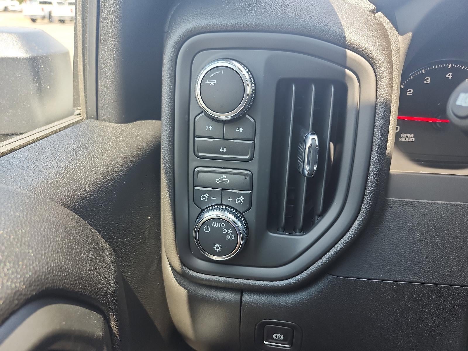 2025 GMC Sierra 2500 HD Crew Cab Long Box 4-Wheel Drive Pro