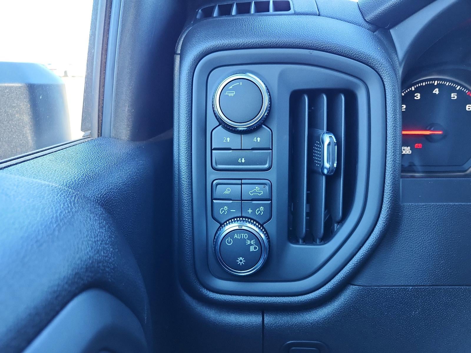 2026 GMC Sierra 2500 HD Crew Cab Standard Box 4-Wheel Drive Pro