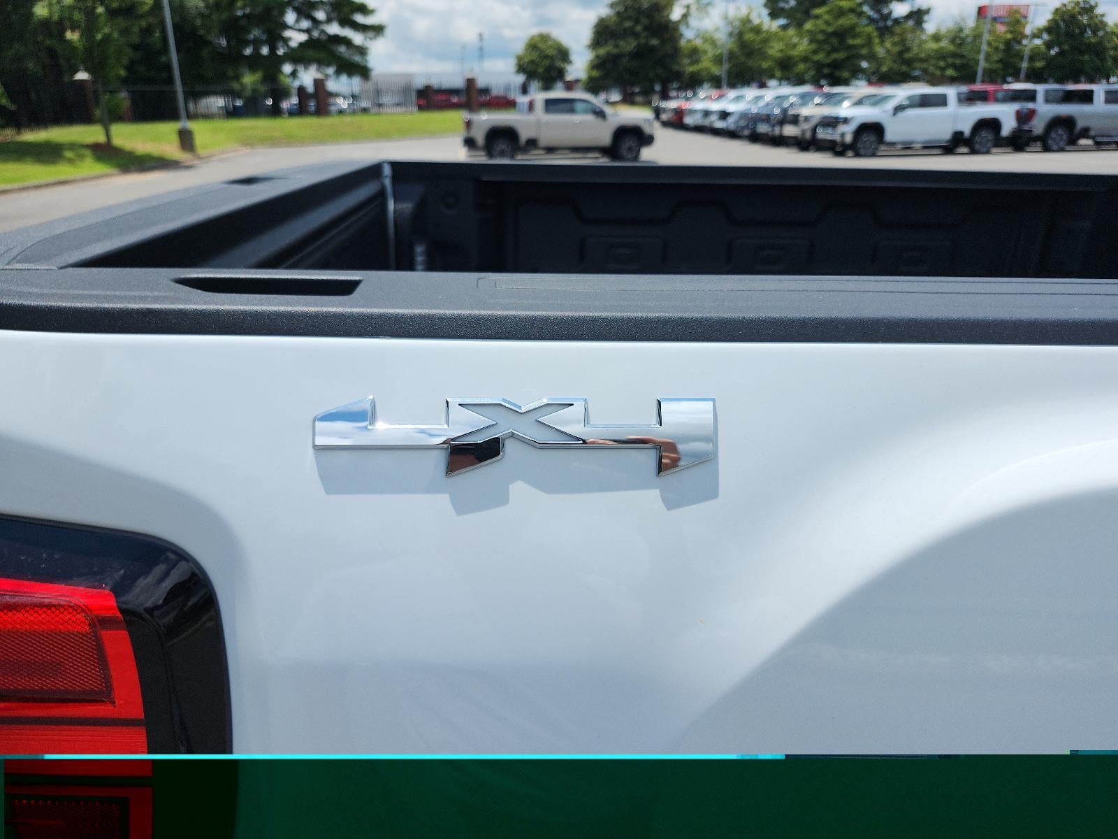2026 GMC Sierra 2500 HD Crew Cab Standard Box 4-Wheel Drive Pro