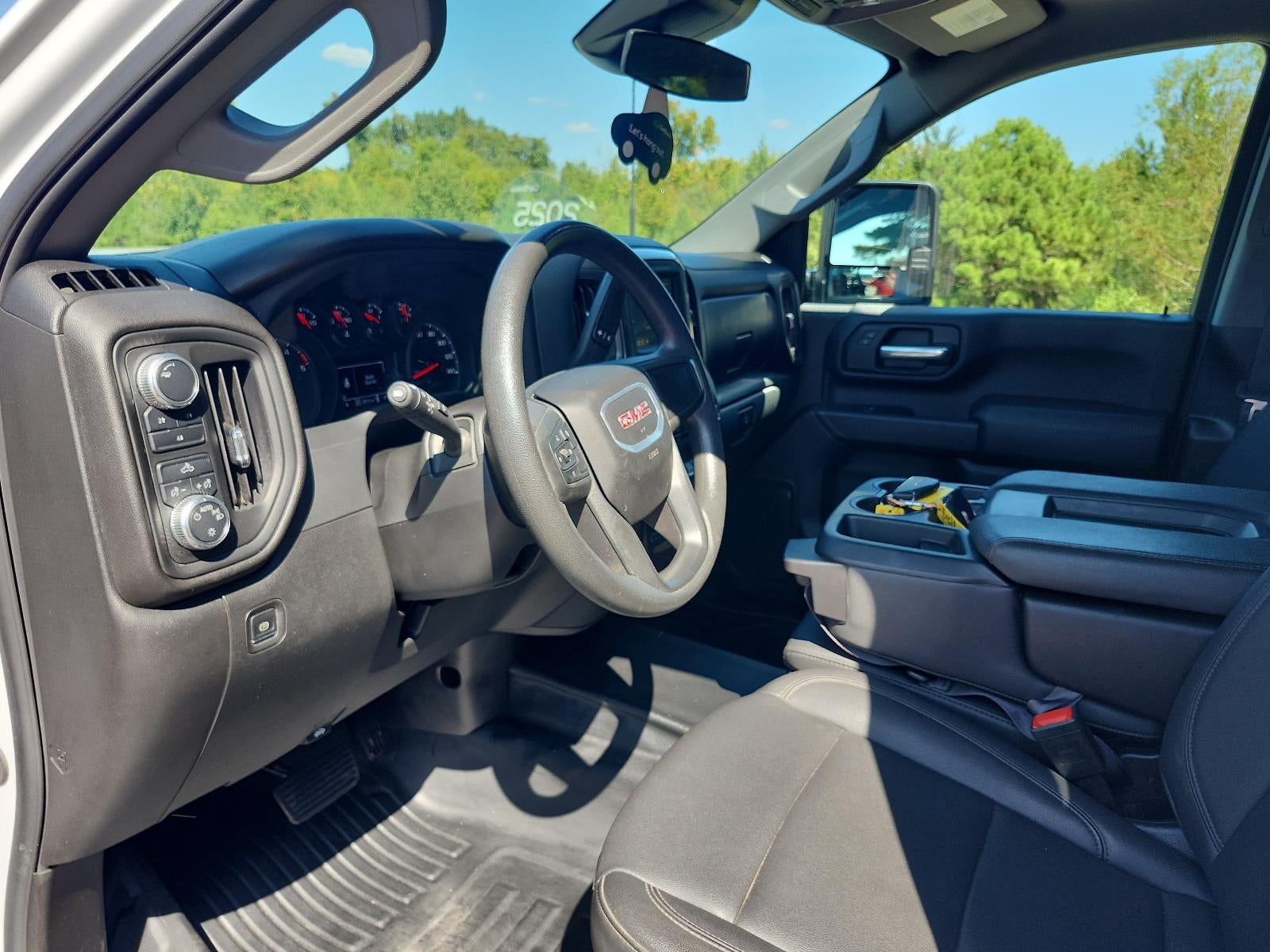 2025 GMC Sierra 2500 HD Pro