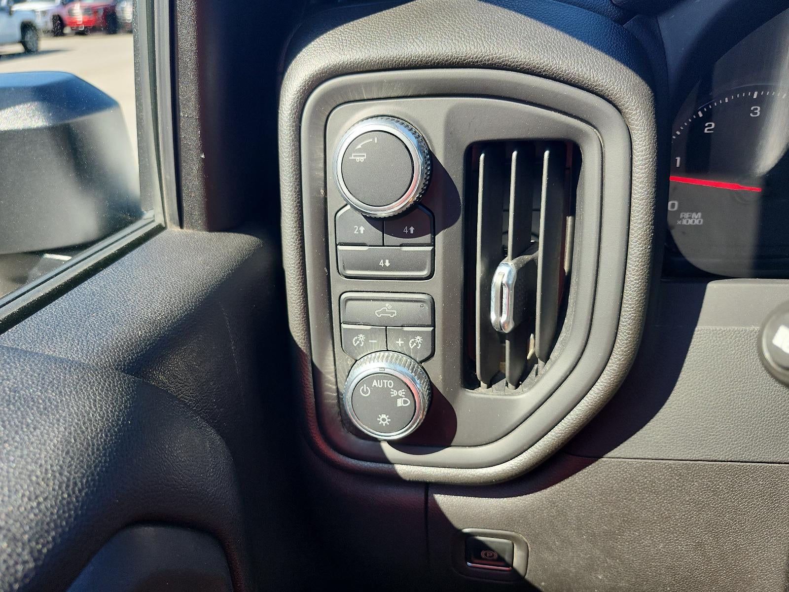 2025 GMC Sierra 2500 HD Pro