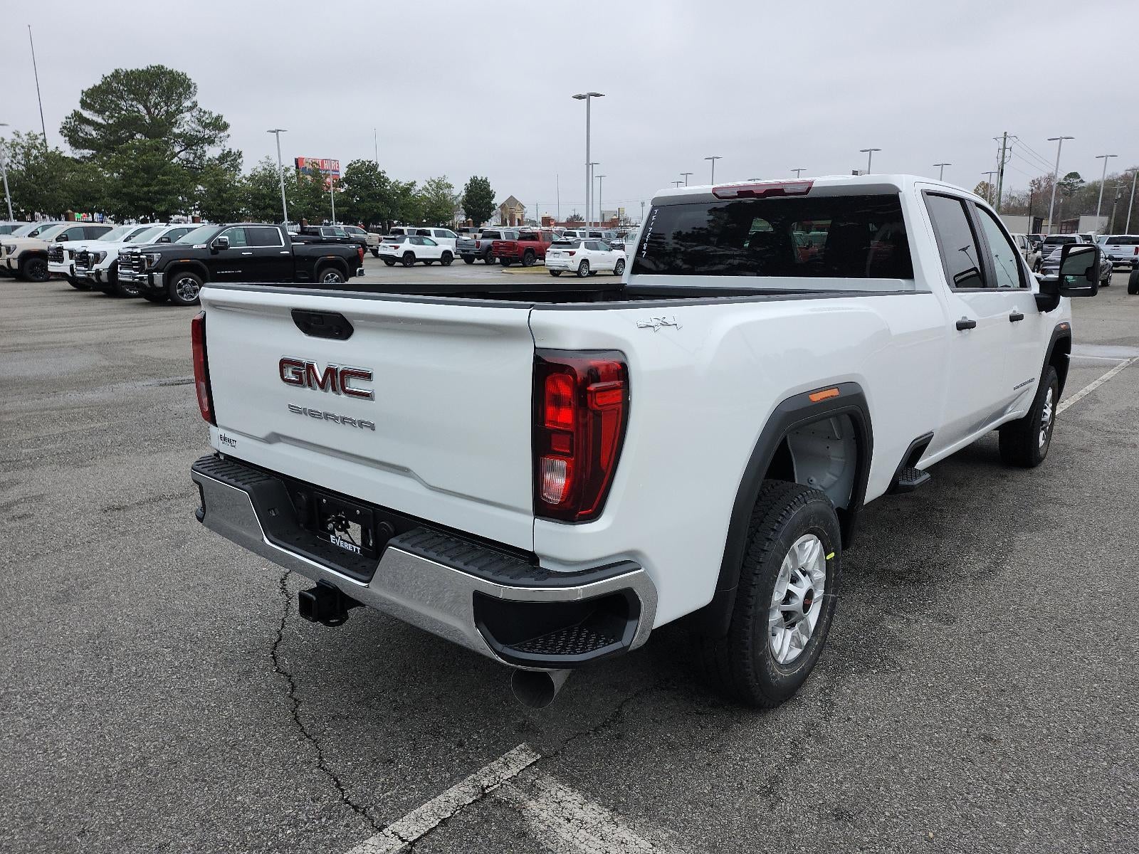 2026 GMC Sierra 2500 HD Crew Cab Long Box 4-Wheel Drive Pro