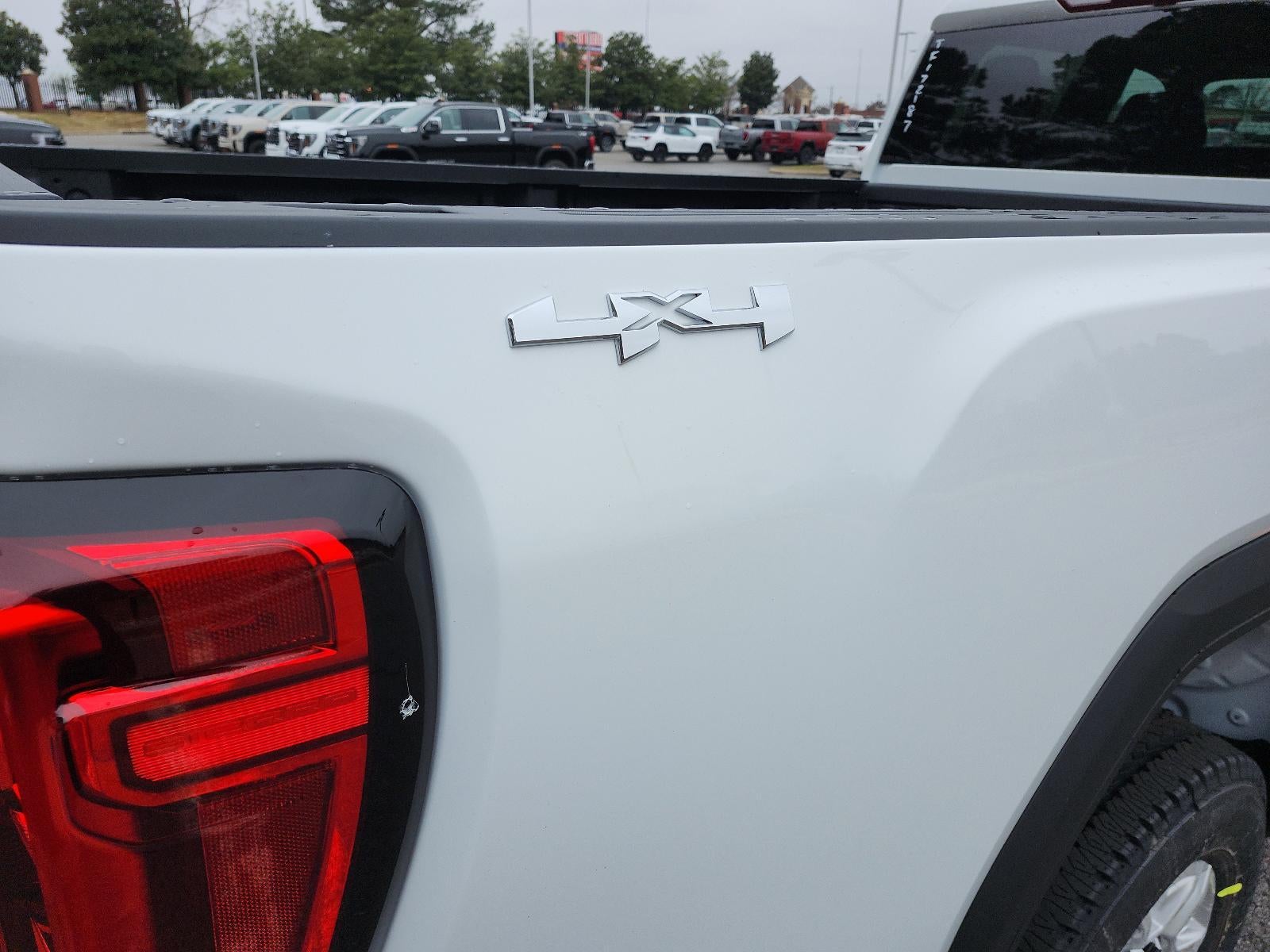 2026 GMC Sierra 2500 HD Crew Cab Long Box 4-Wheel Drive Pro