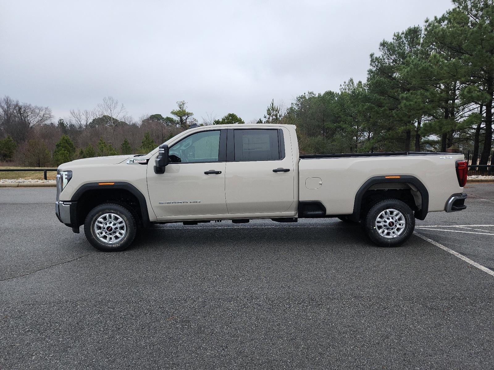2026 GMC Sierra 2500 HD Crew Cab Long Box 4-Wheel Drive Pro