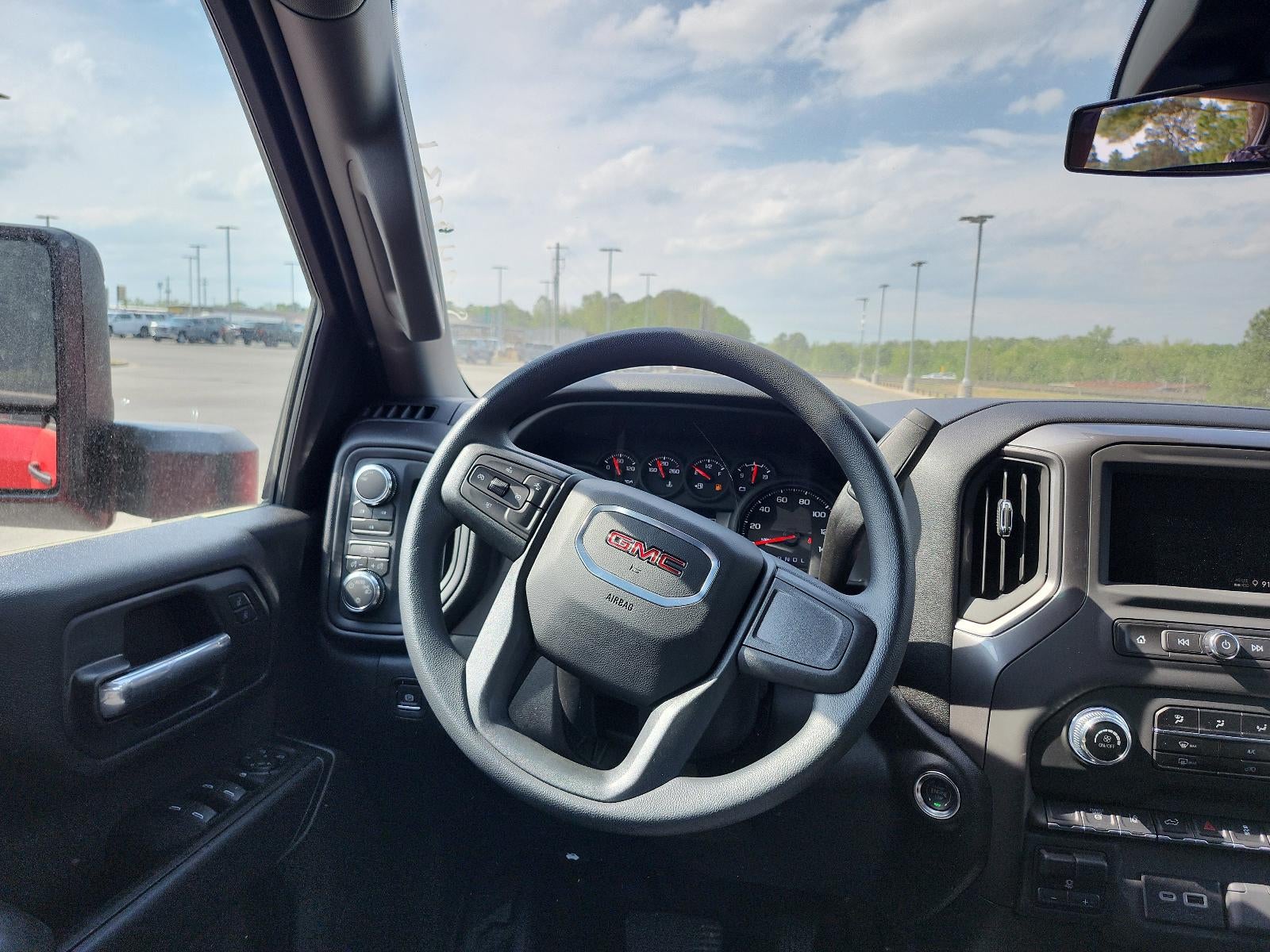 2025 GMC Sierra 2500 HD Crew Cab Long Box 4-Wheel Drive Pro