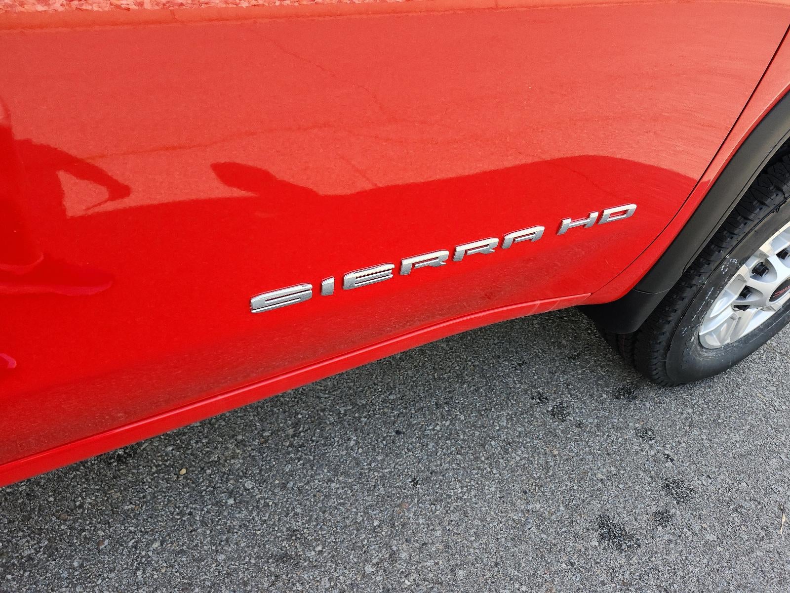 2025 GMC Sierra 2500 HD Crew Cab Long Box 4-Wheel Drive Pro