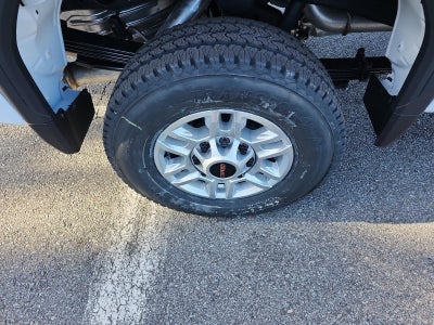 2026 GMC Sierra 2500 HD Crew Cab Long Box 4-Wheel Drive Pro