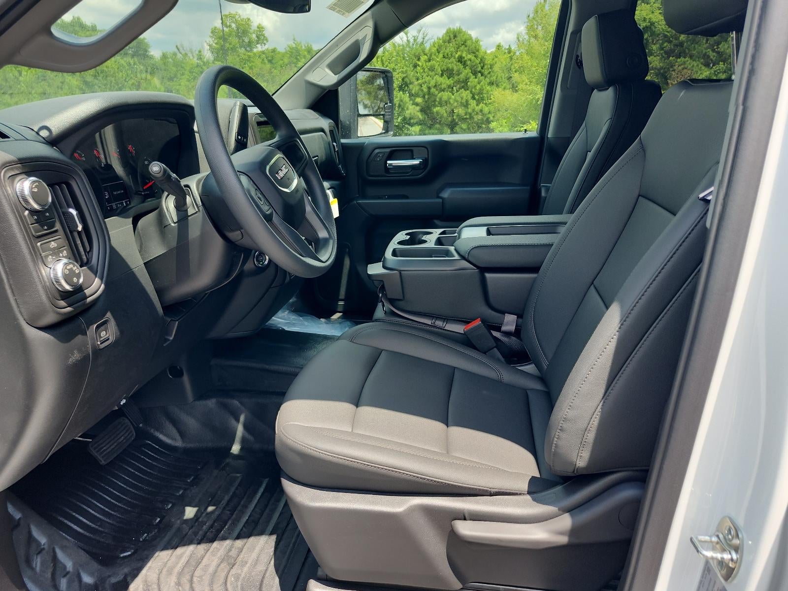 2026 GMC Sierra 2500 HD Crew Cab Standard Box 4-Wheel Drive Pro