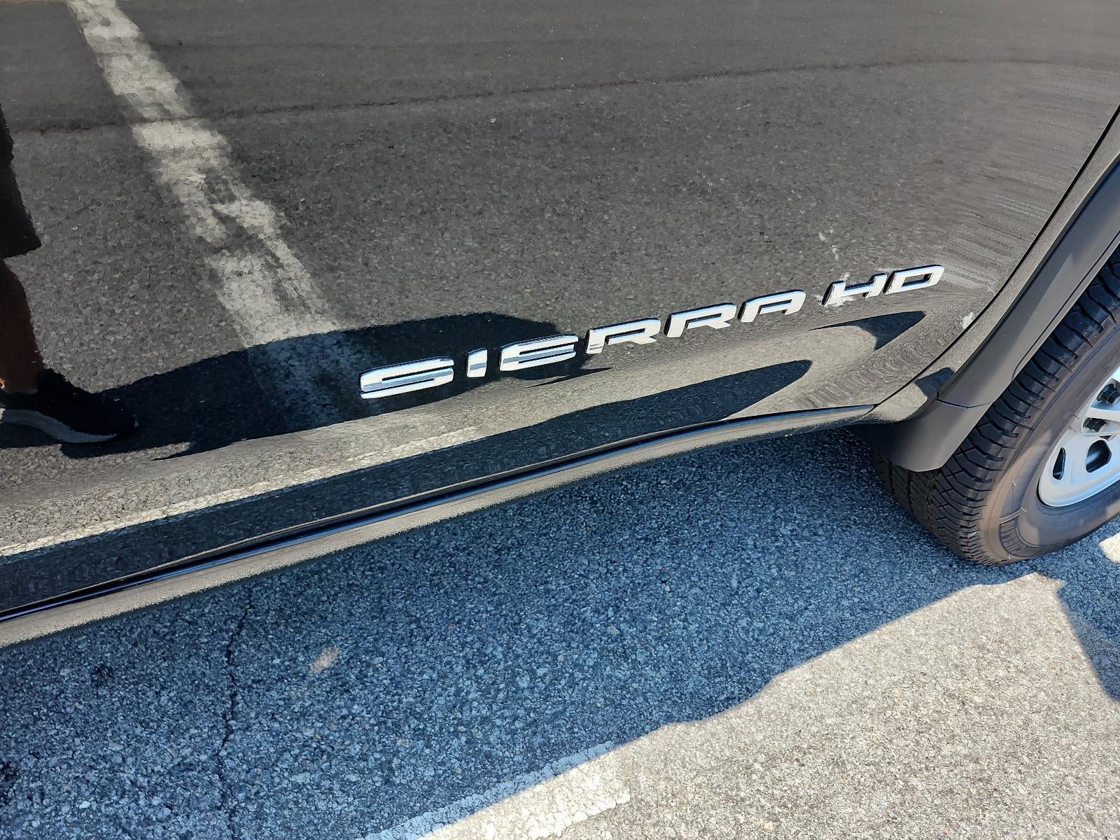 2025 GMC Sierra 2500 HD Crew Cab Standard Box 4-Wheel Drive Pro