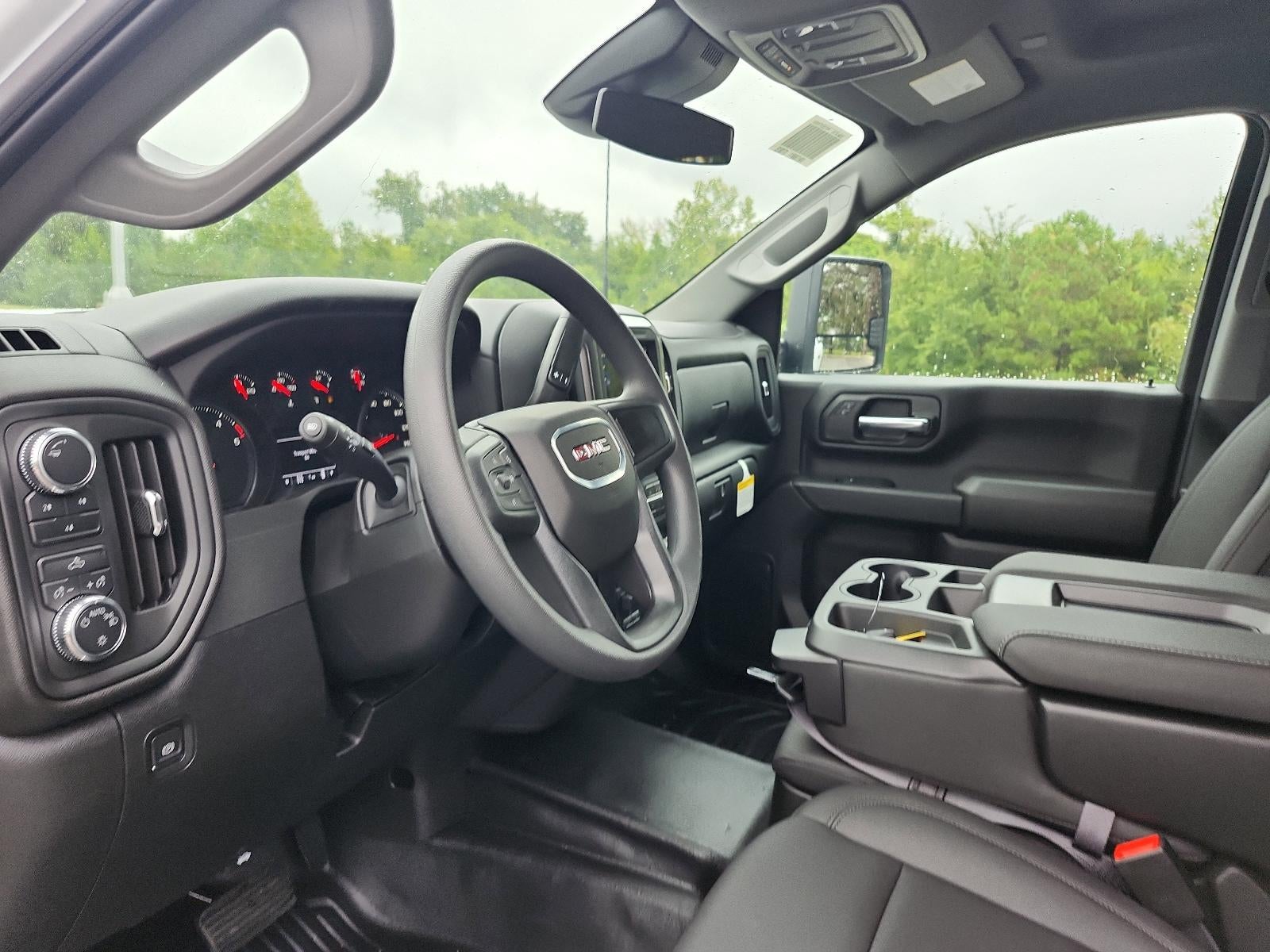 2025 GMC Sierra 2500 HD Crew Cab Standard Box 4-Wheel Drive Pro