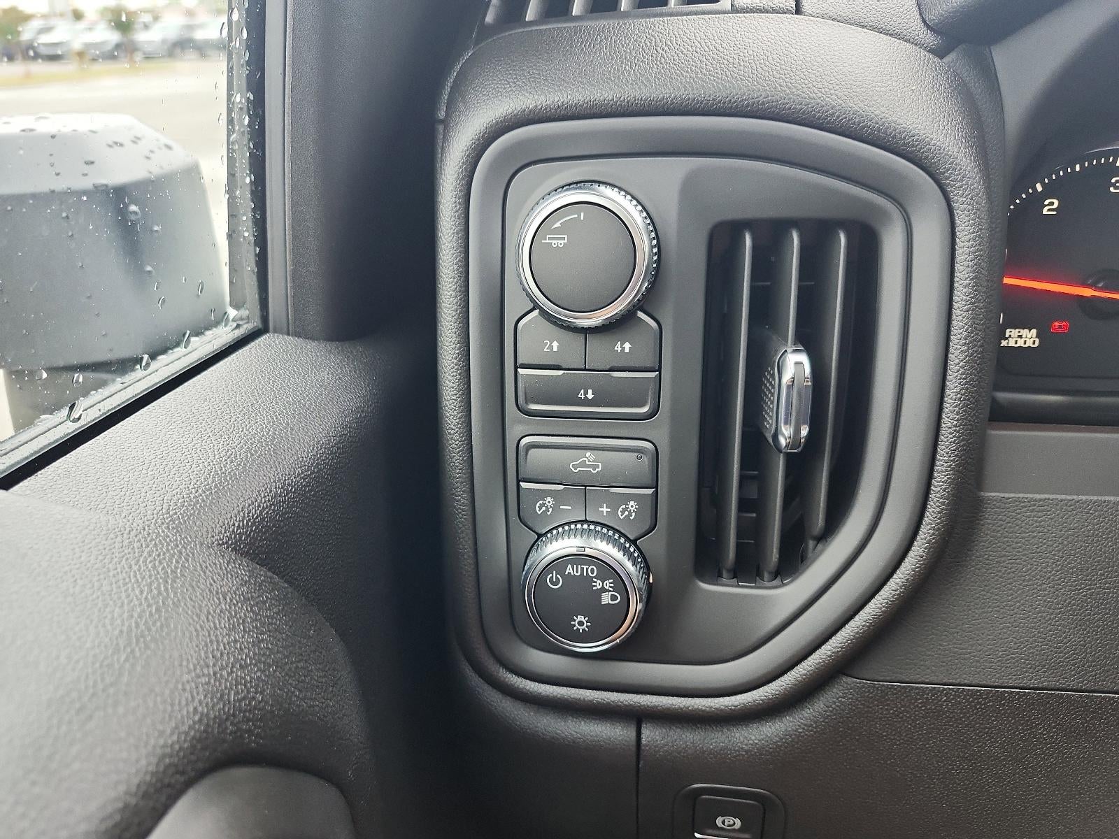 2025 GMC Sierra 2500 HD Crew Cab Standard Box 4-Wheel Drive Pro