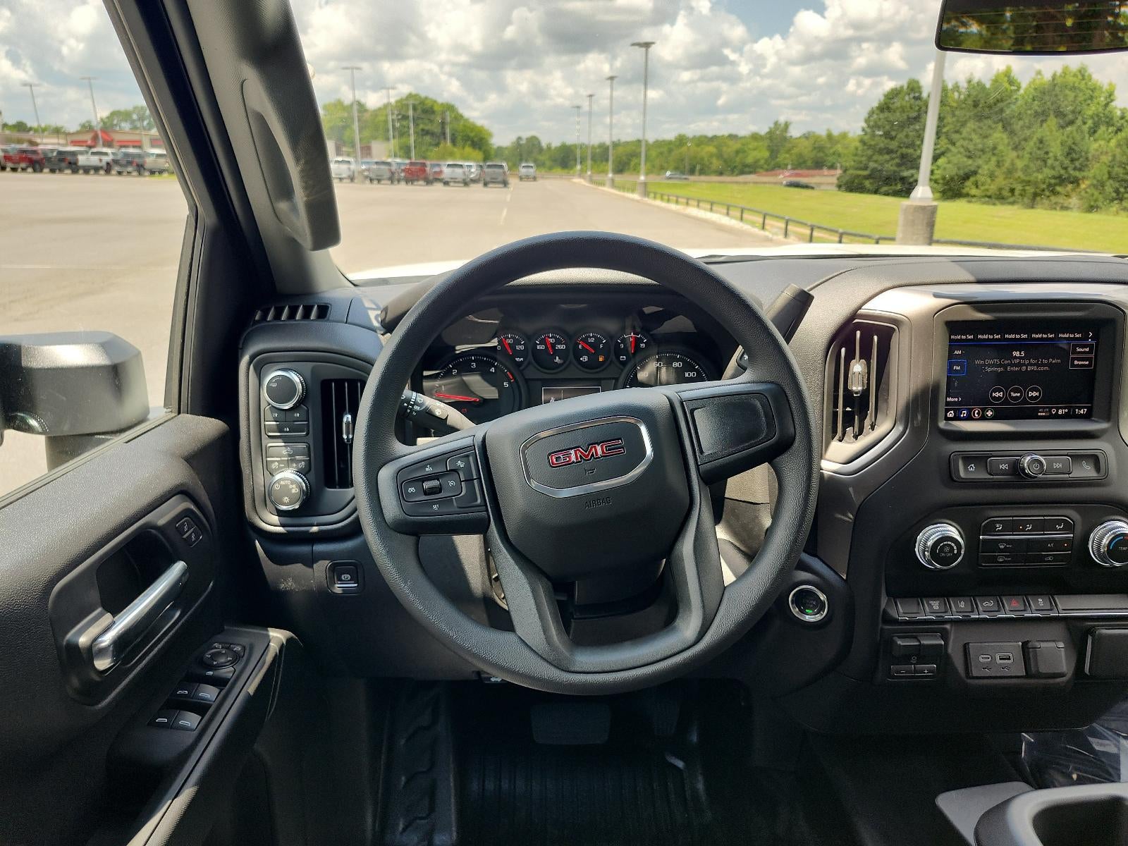 2026 GMC Sierra 2500HD Pro - Photo 10