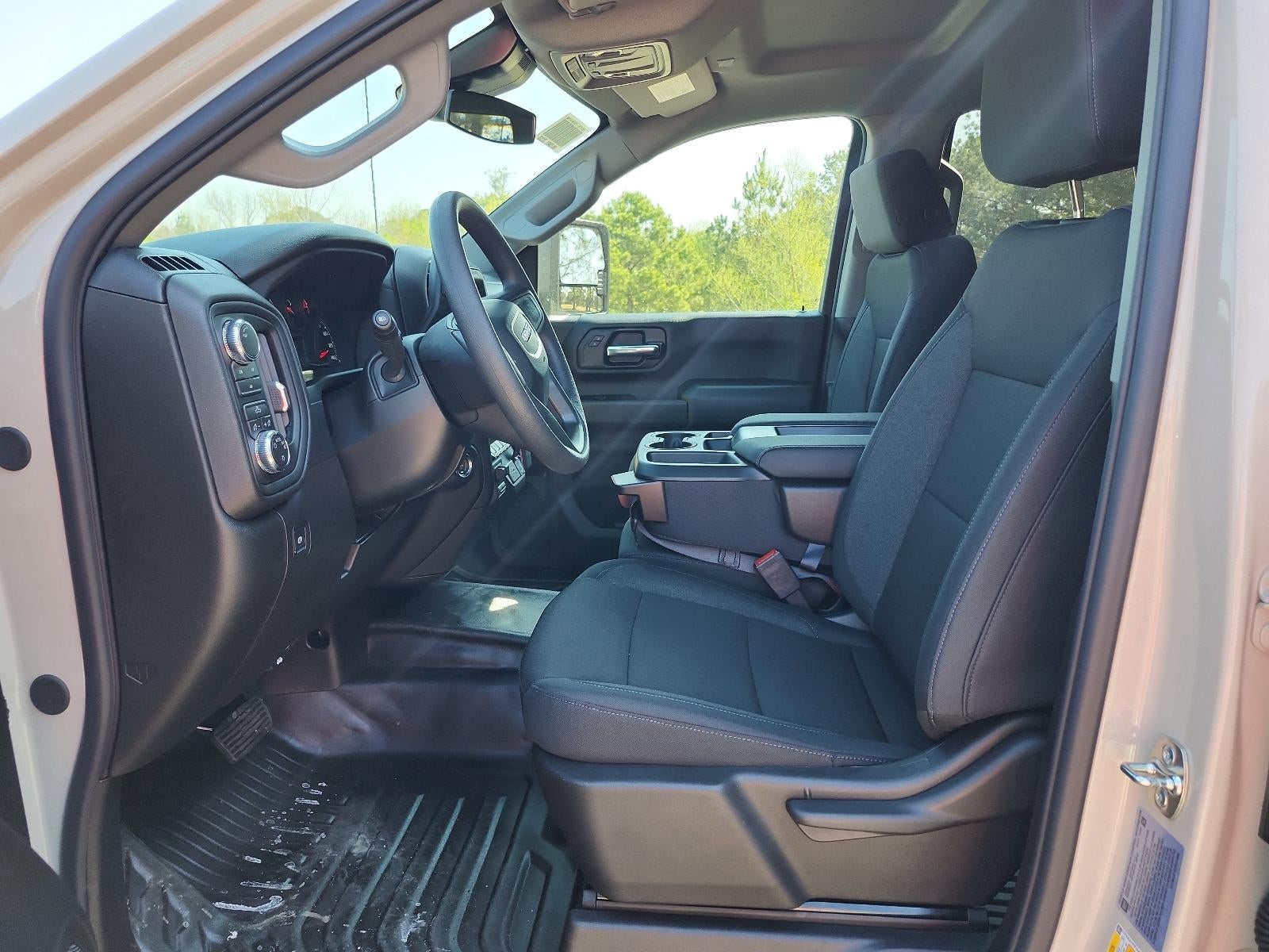 2026 GMC Sierra 2500 HD Crew Cab Standard Box 4-Wheel Drive Pro