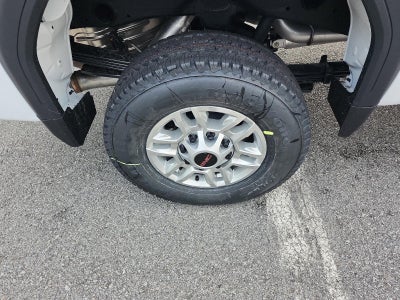 2026 GMC Sierra 2500 HD Crew Cab Long Box 4-Wheel Drive Pro