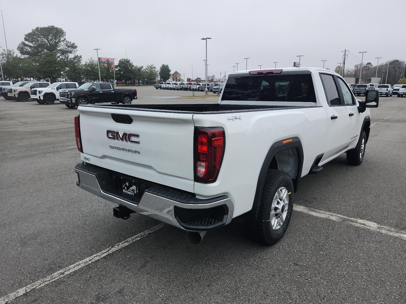 2026 GMC Sierra 2500 HD Crew Cab Long Box 4-Wheel Drive Pro