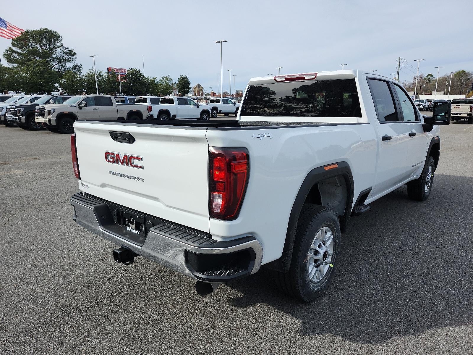 2026 GMC Sierra 2500 HD Crew Cab Standard Box 4-Wheel Drive Pro