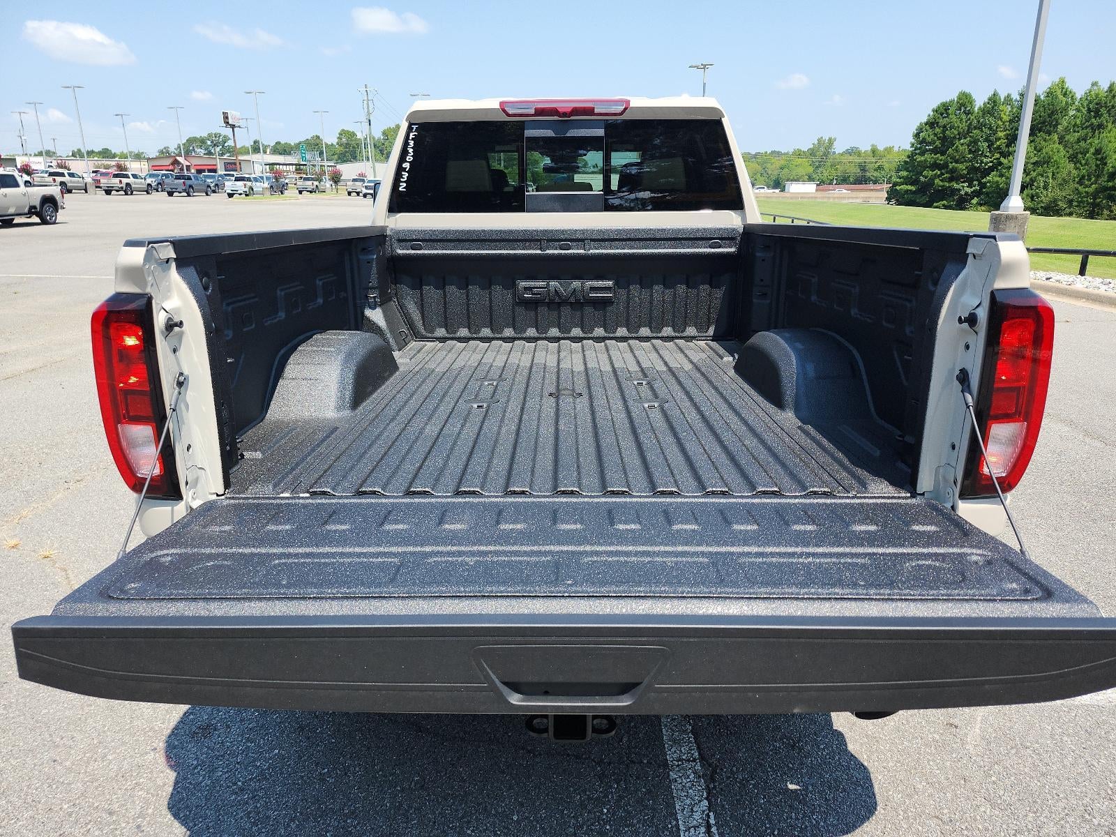 2026 GMC Sierra 2500 HD Crew Cab Standard Box 4-Wheel Drive SLE