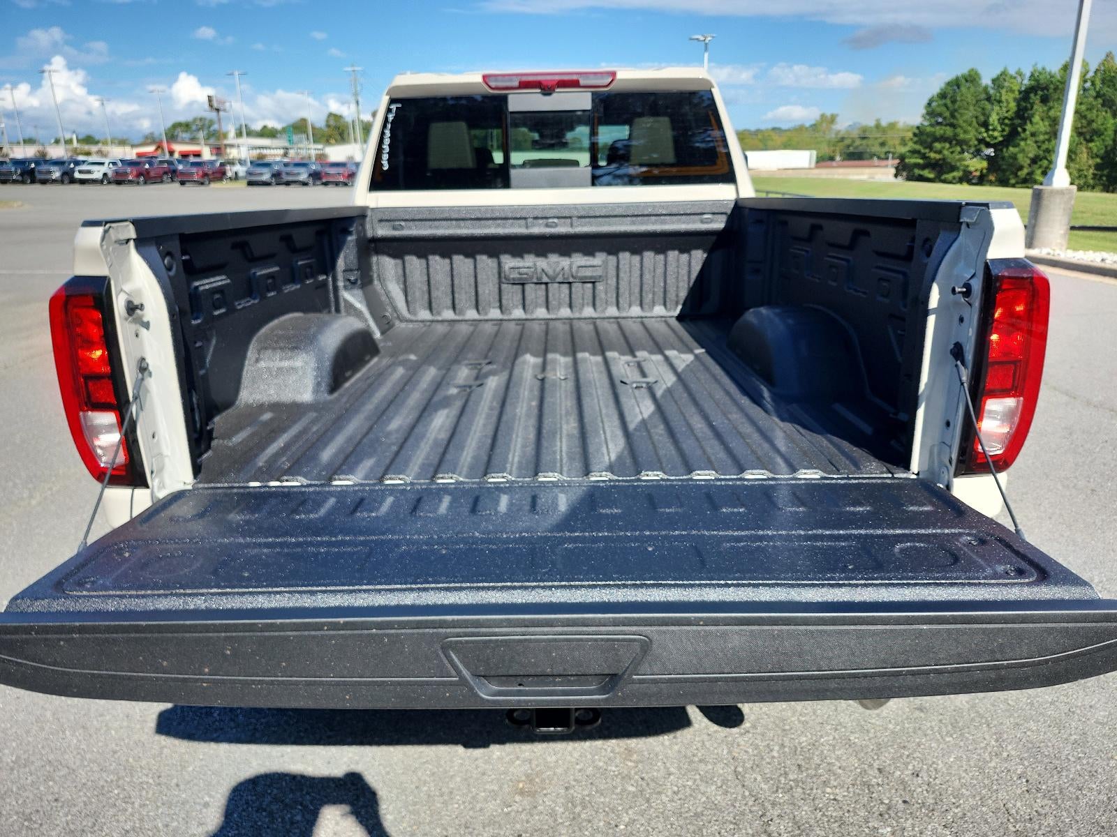 2026 GMC Sierra 2500 HD Crew Cab Standard Box 4-Wheel Drive SLE