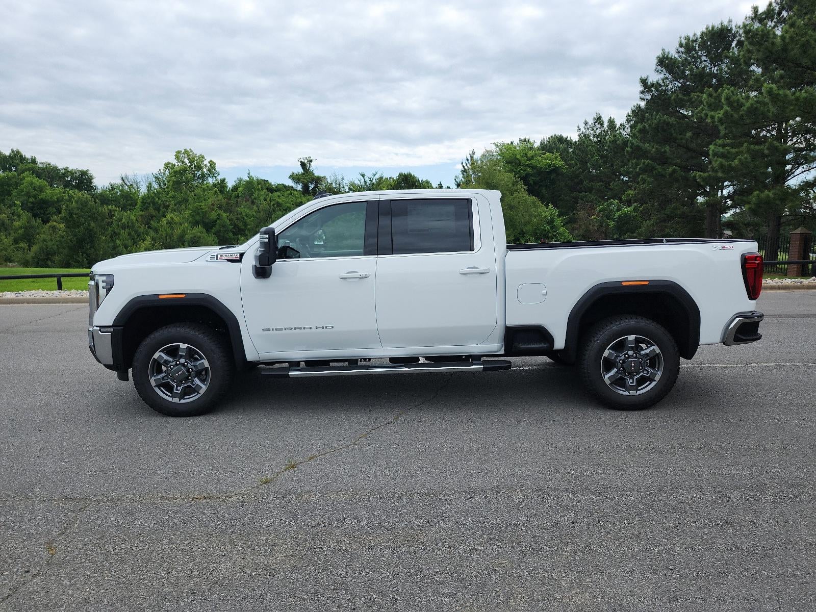 2026 GMC Sierra 2500 HD Crew Cab Standard Box 4-Wheel Drive SLE