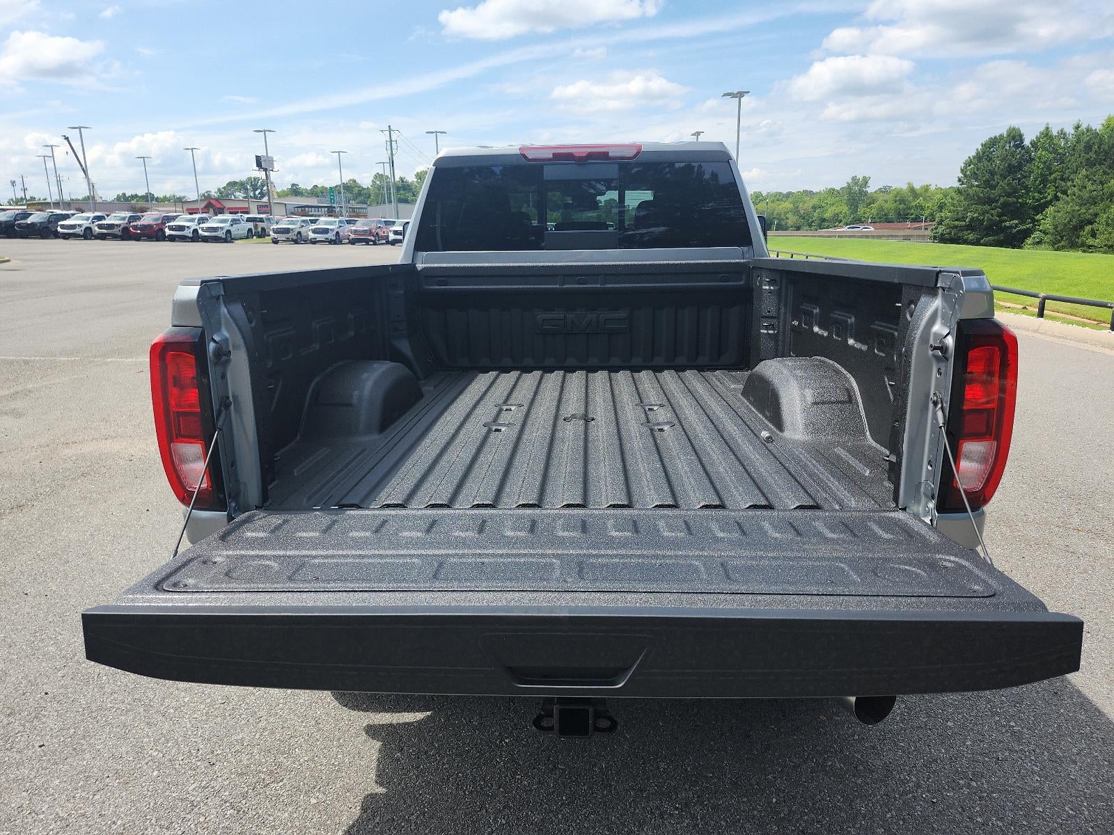 2026 GMC Sierra 2500 HD Crew Cab Standard Box 4-Wheel Drive SLE