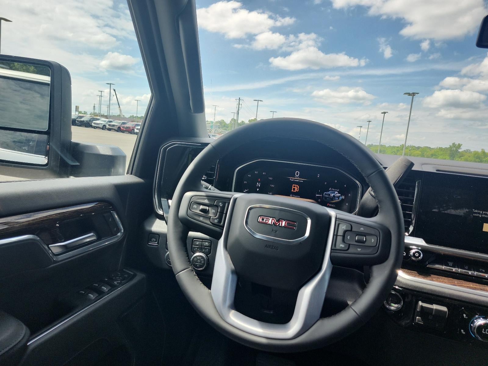 2026 GMC Sierra 2500 HD Crew Cab Standard Box 4-Wheel Drive SLE
