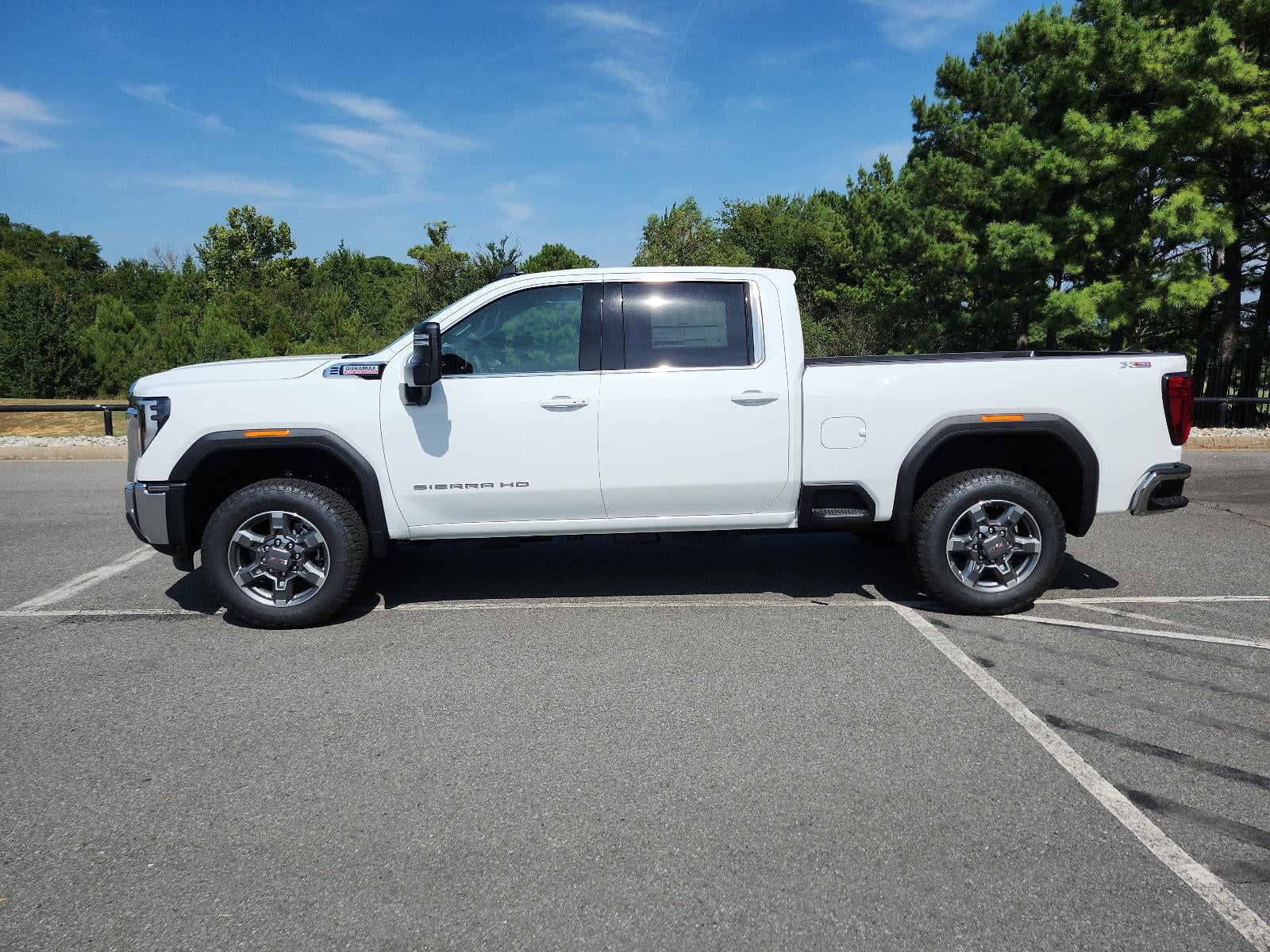 2026 GMC Sierra 2500 HD Crew Cab Standard Box 4-Wheel Drive SLE