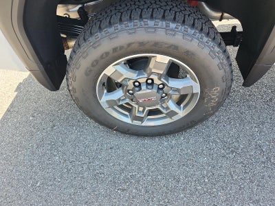 2026 GMC Sierra 2500 HD Crew Cab Standard Box 4-Wheel Drive SLE