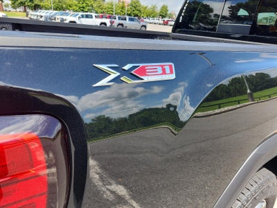 2026 GMC Sierra 2500 HD Crew Cab Standard Box 4-Wheel Drive SLE
