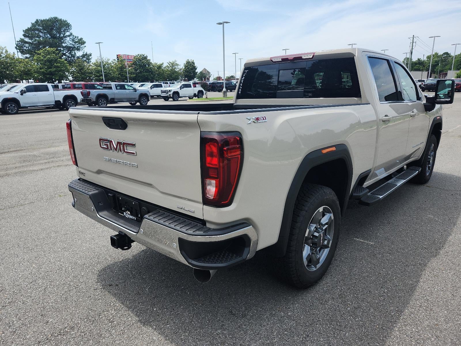 2026 GMC Sierra 2500 HD Crew Cab Standard Box 4-Wheel Drive SLE