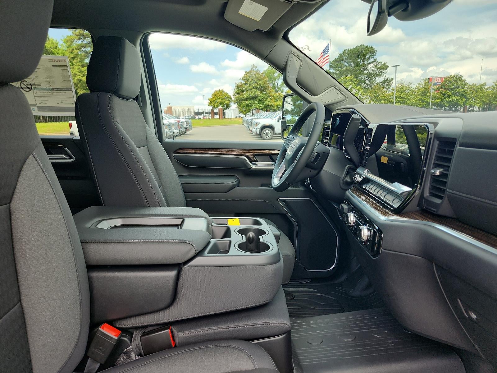 2026 GMC Sierra 2500 HD Crew Cab Standard Box 4-Wheel Drive SLE