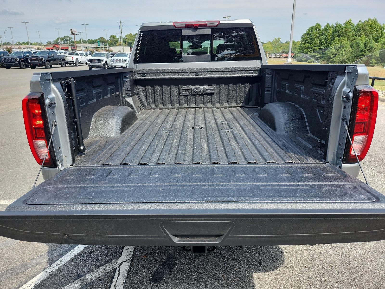2026 GMC Sierra 2500 HD Crew Cab Standard Box 4-Wheel Drive SLE