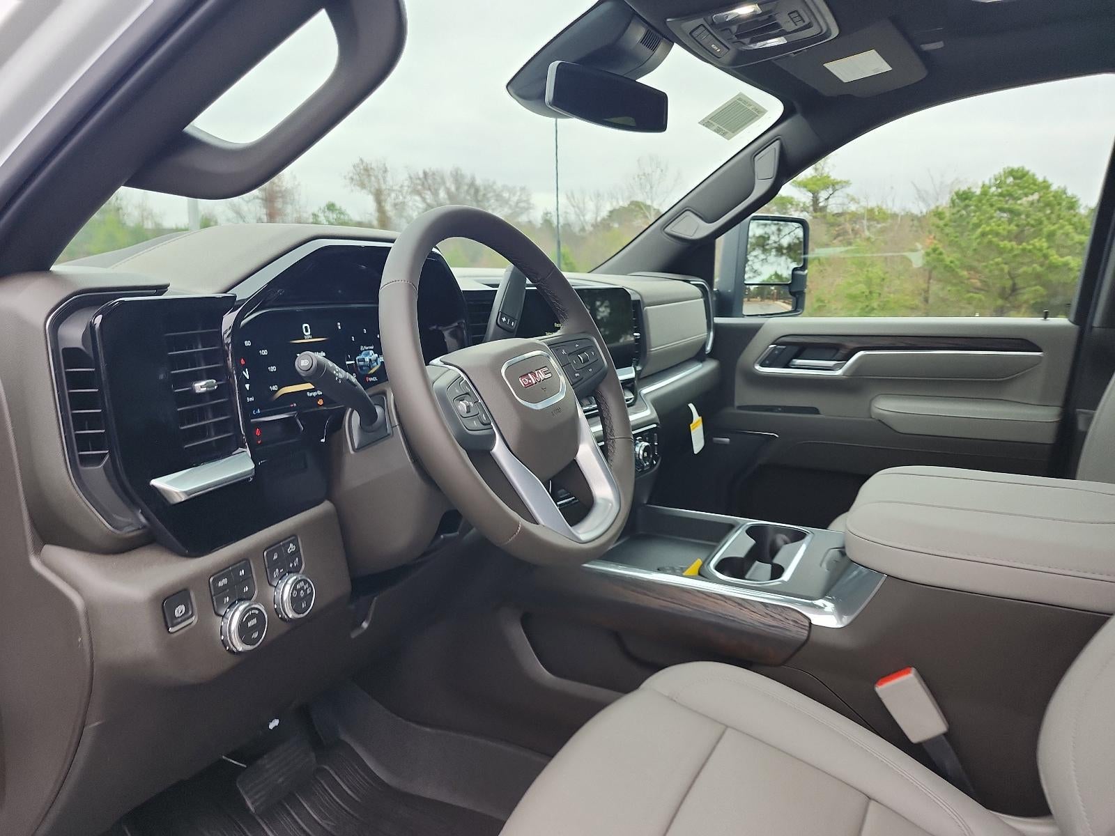 2026 GMC Sierra 2500 HD Crew Cab Standard Box 4-Wheel Drive SLT