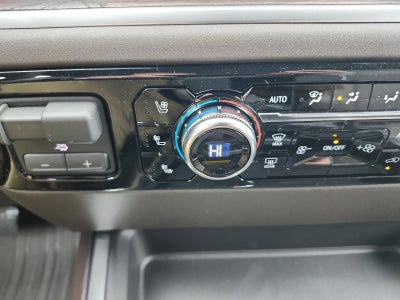 2026 GMC Sierra 2500 HD Crew Cab Standard Box 4-Wheel Drive SLT