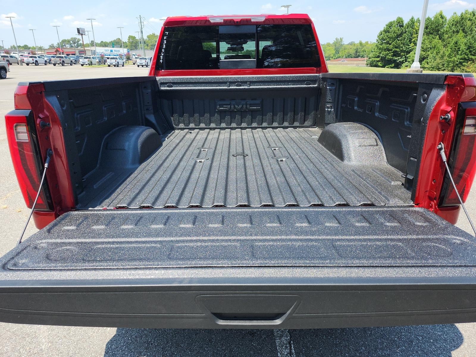 2026 GMC Sierra 2500 HD Crew Cab Standard Box 4-Wheel Drive SLT