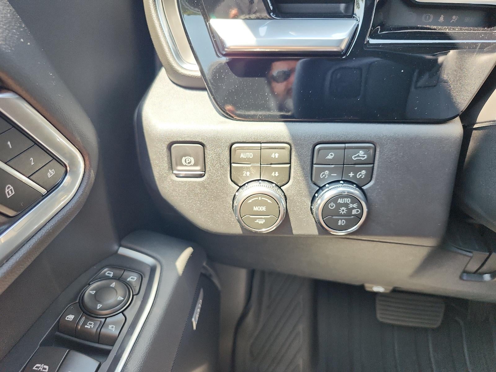 2026 GMC Sierra 2500 HD Crew Cab Standard Box 4-Wheel Drive SLT