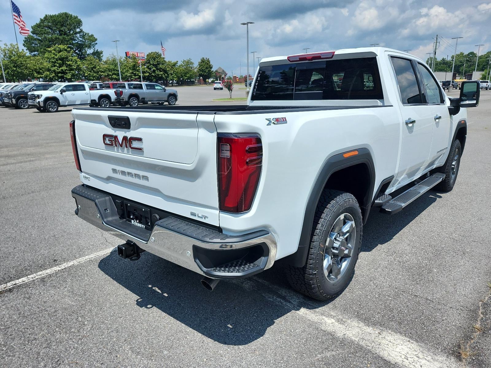 2026 GMC Sierra 2500 HD Crew Cab Standard Box 4-Wheel Drive SLT