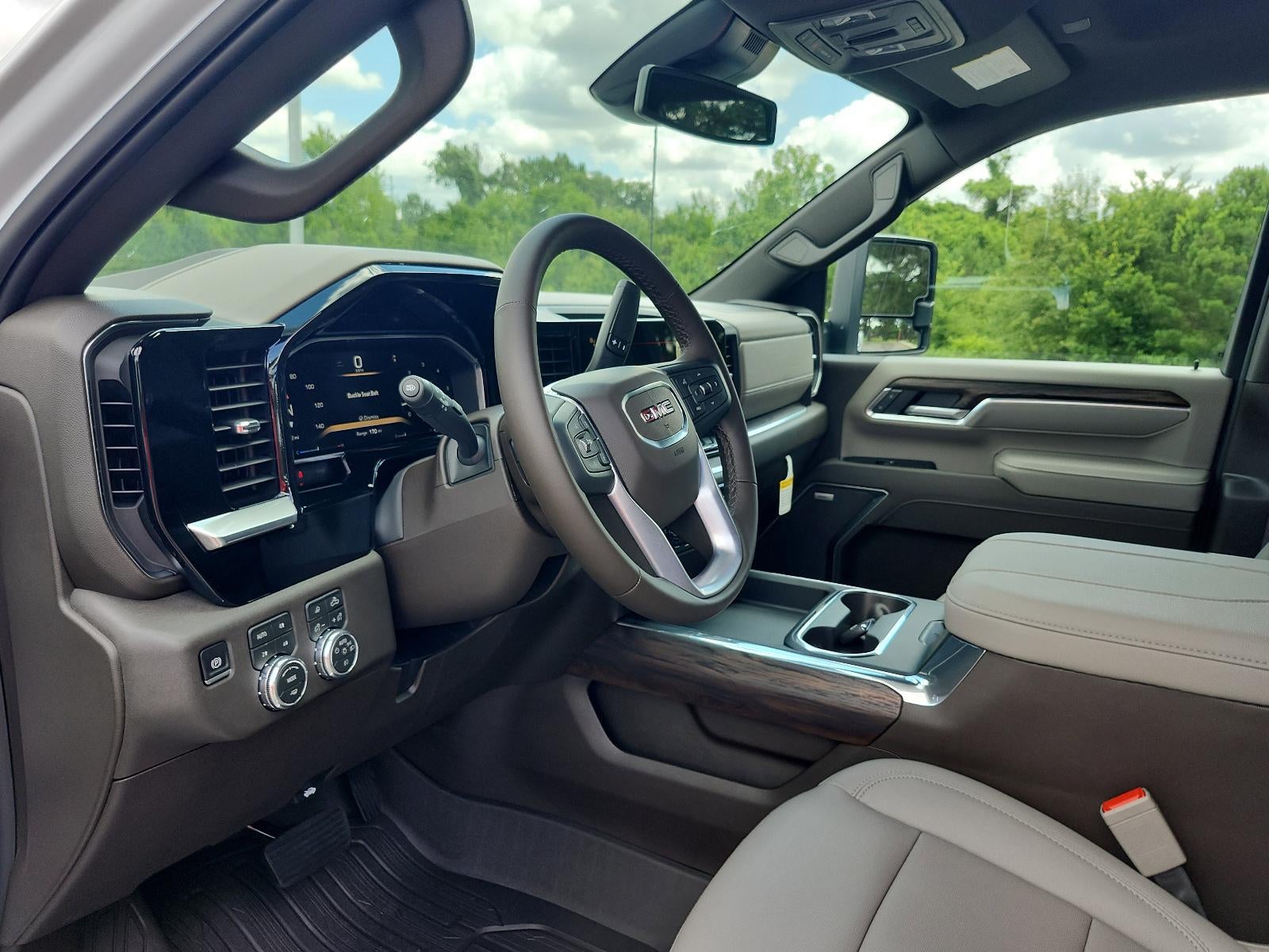 2026 GMC Sierra 2500 HD Crew Cab Standard Box 4-Wheel Drive SLT