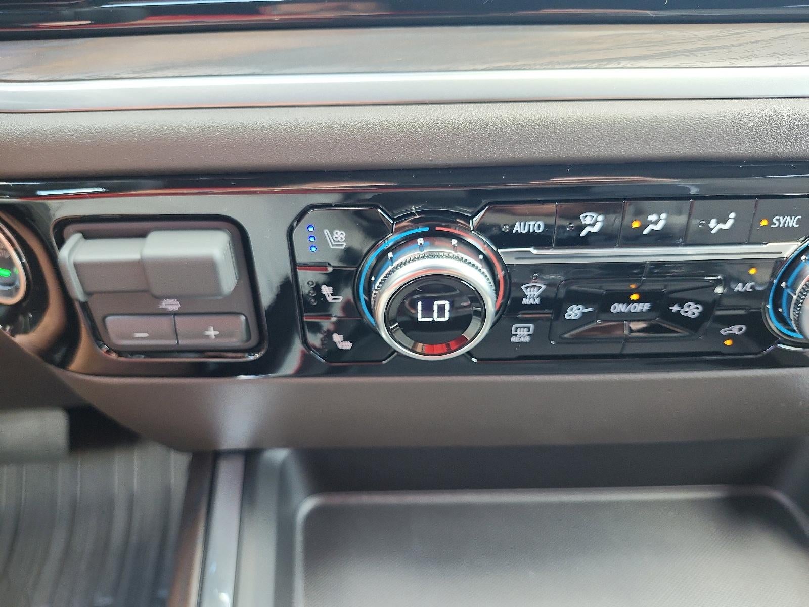 2026 GMC Sierra 2500 HD Crew Cab Standard Box 4-Wheel Drive SLT