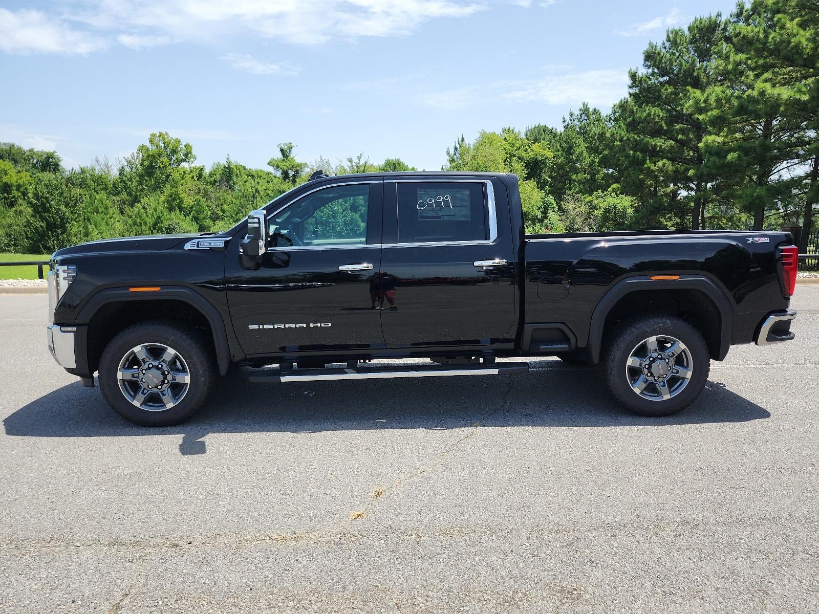 2026 GMC Sierra 2500 HD Crew Cab Standard Box 4-Wheel Drive SLT