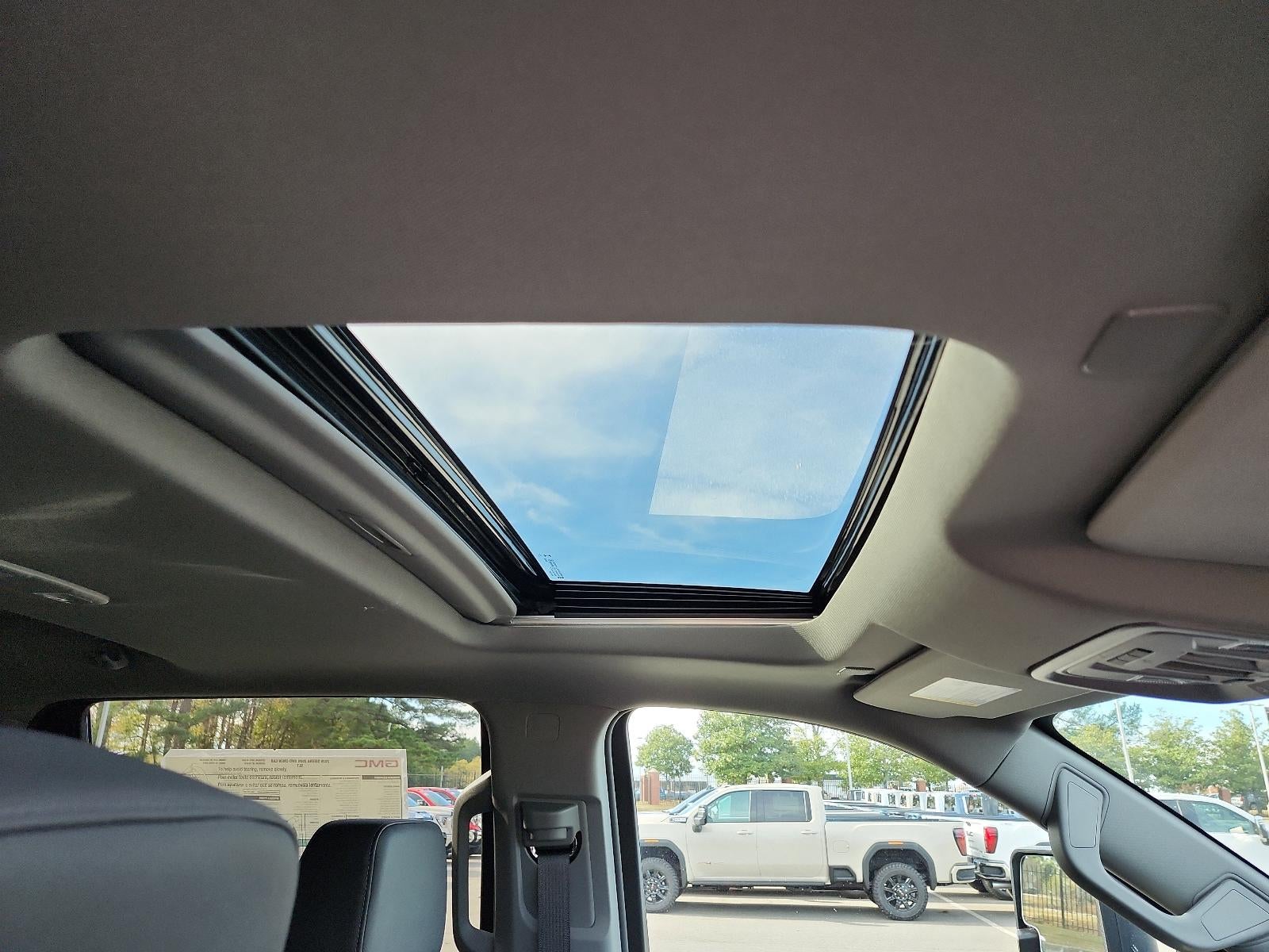 2026 GMC Sierra 2500 HD Crew Cab Standard Box 4-Wheel Drive SLT